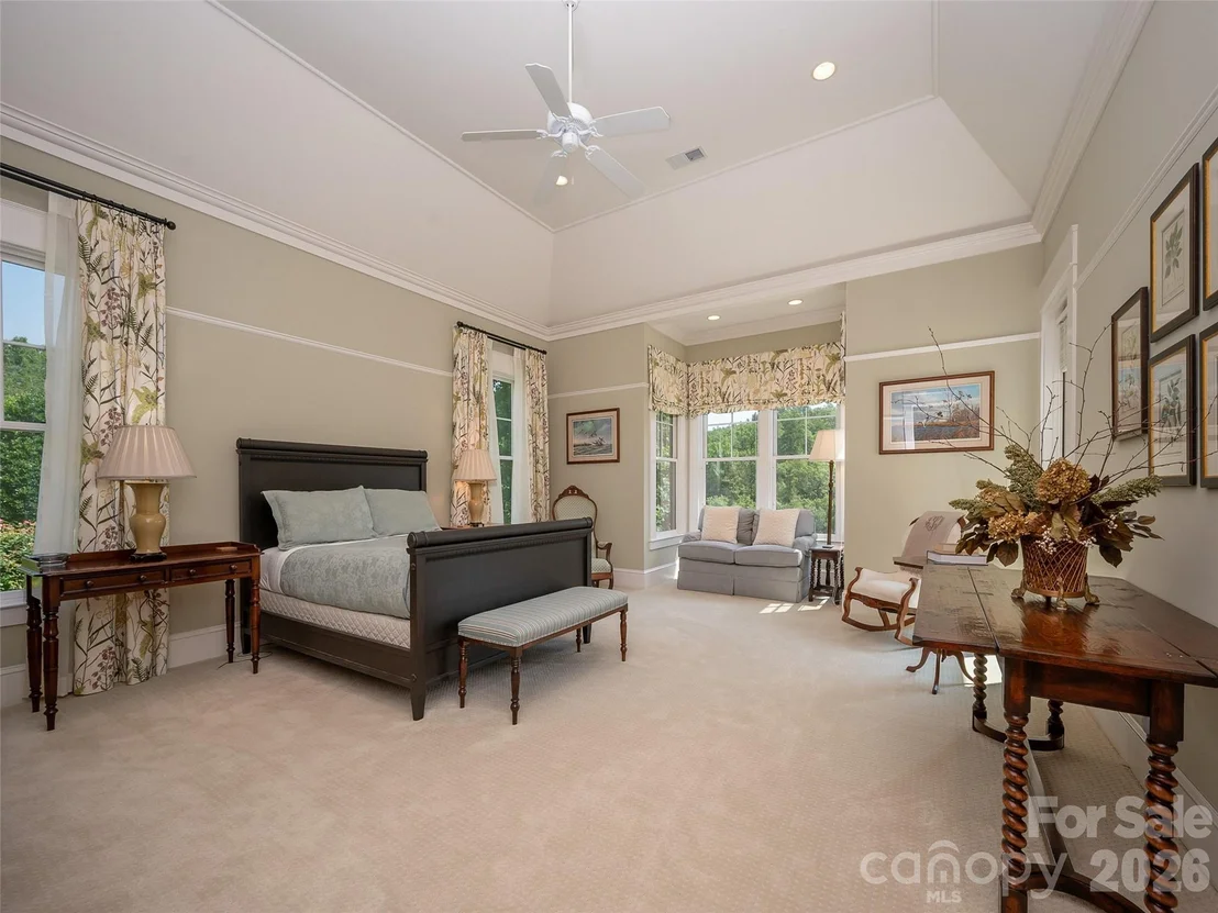 Photo of 565 Chestertown Drive
