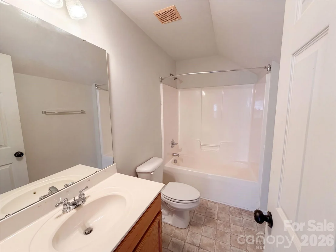 Photo of 821 Pinkney Place