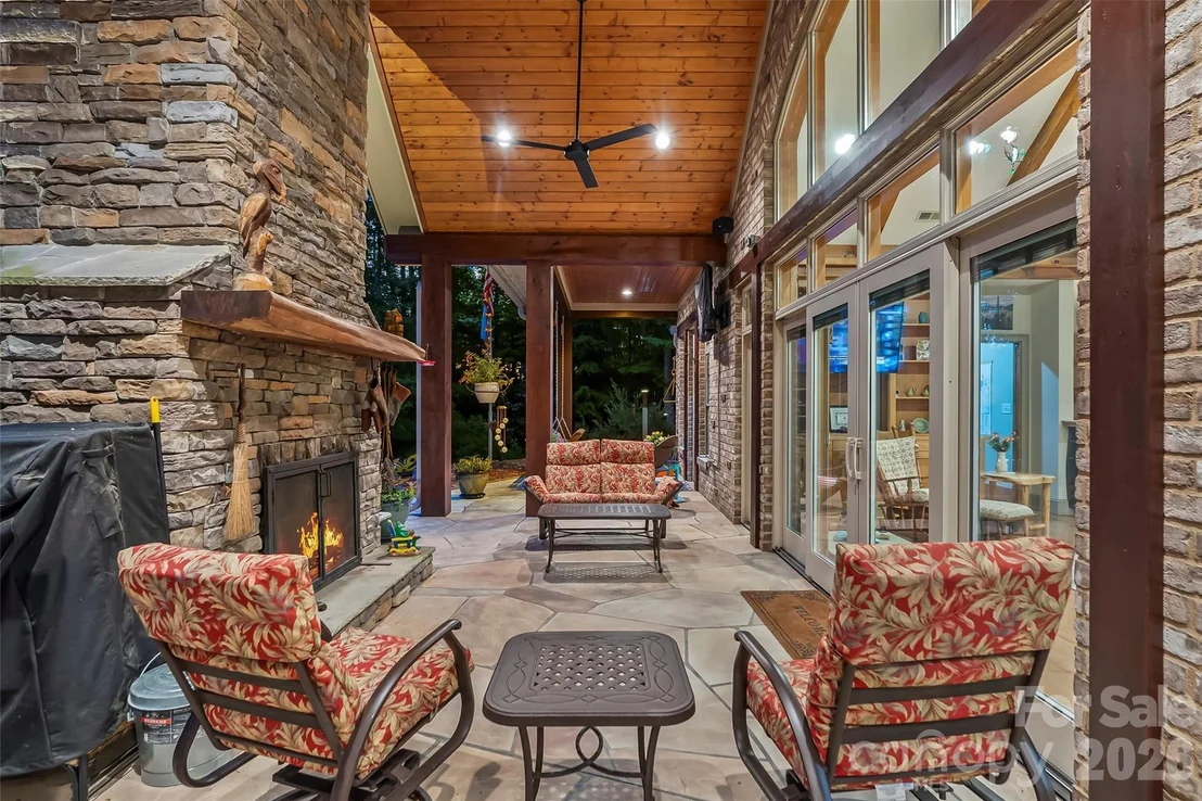 Photo of 1313 High Trail Drive