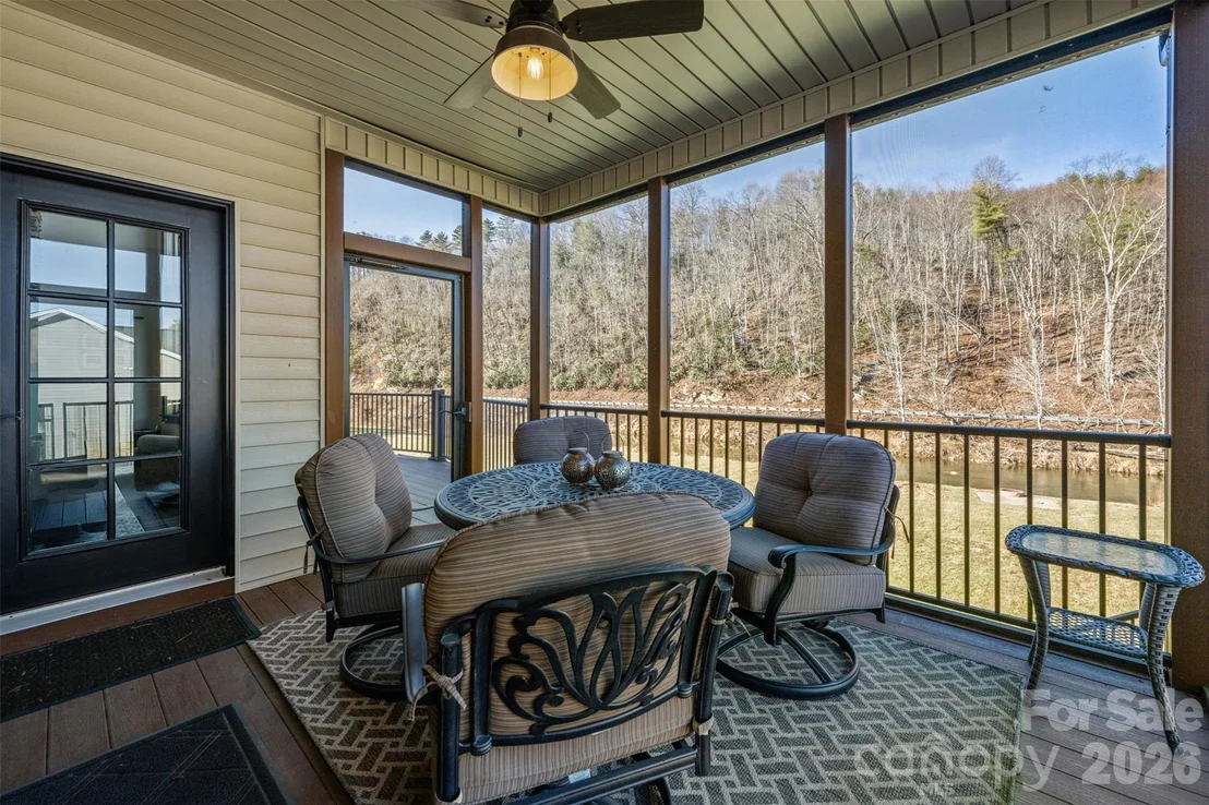 Photo of 446 Green Meadows Drive