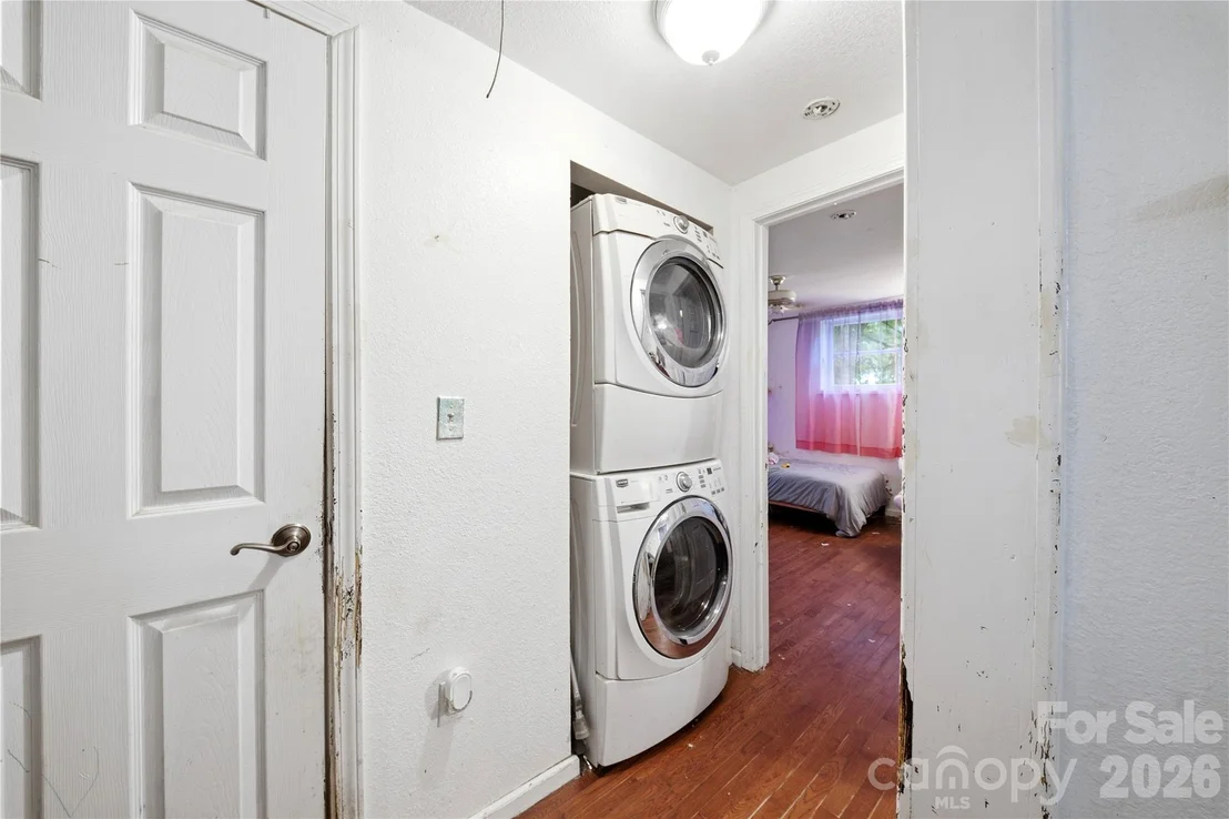Photo of 307 Beverly Avenue