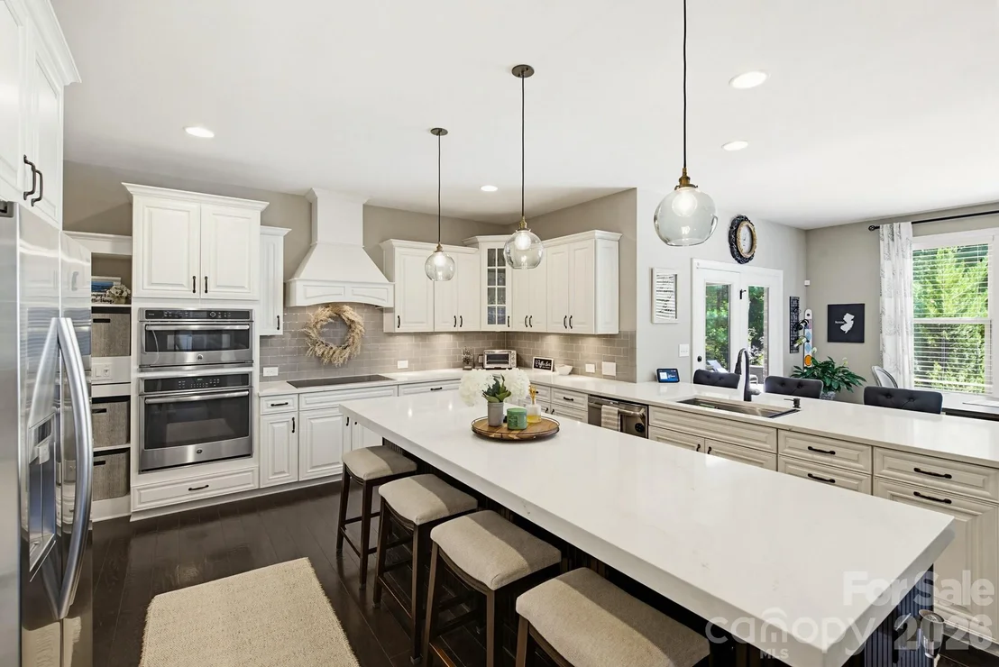 Photo of 3083 Twin Lakes Drive