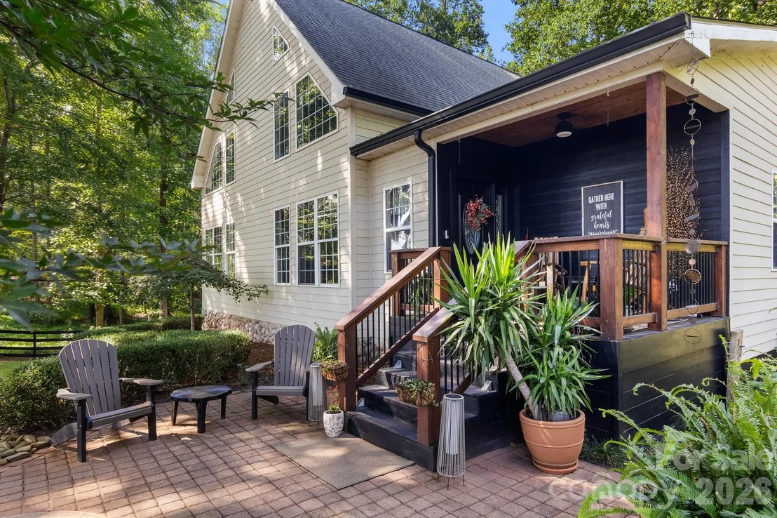 Photo of 613 Perry Road