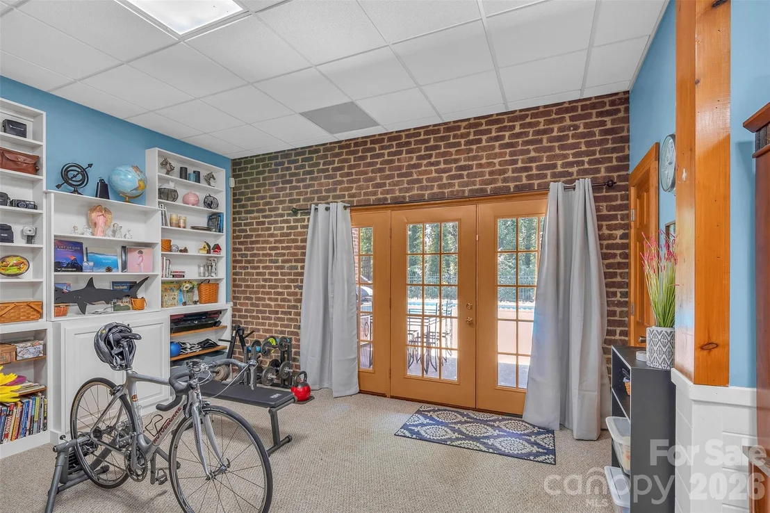 Photo of 105 Winchester Drive