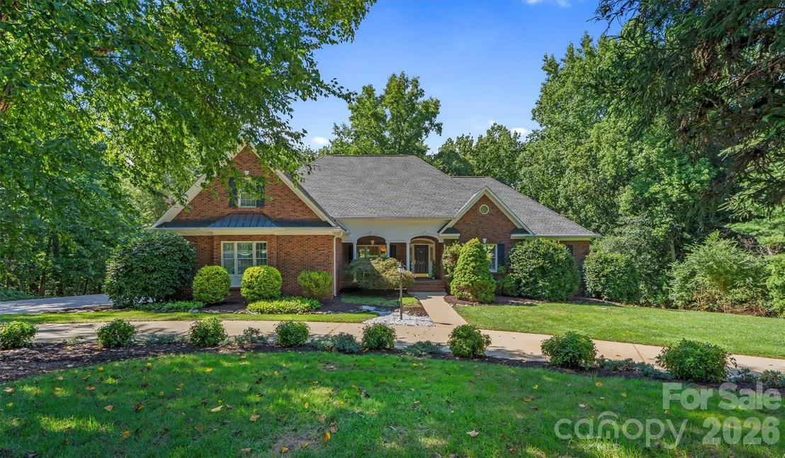 Photo of 675 Heather Drive