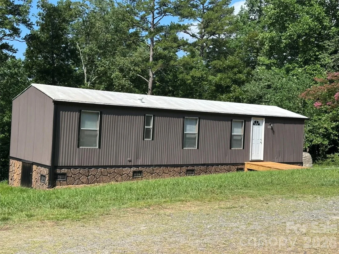 Photo of 285 Cold Springs Road