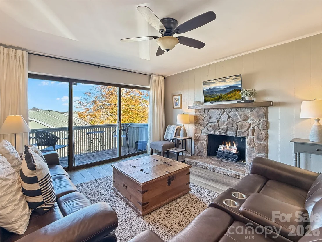 Photo of Unit D12 at 367 Skyleaf Drive