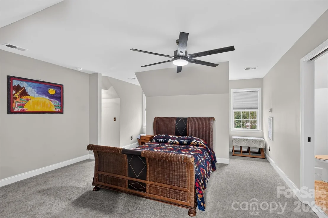 Photo of 1377 Pine Road