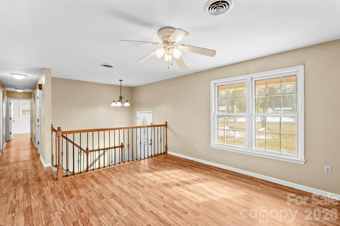 Photo of 535 Log Barn Road