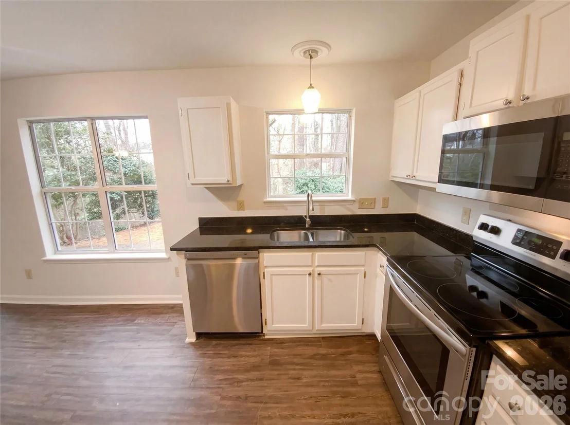Photo of 5719 Rocbridge Lane