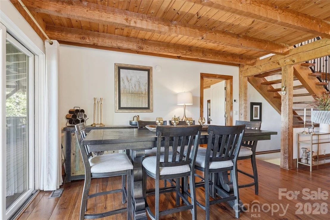 Photo of 723 N Highland Road