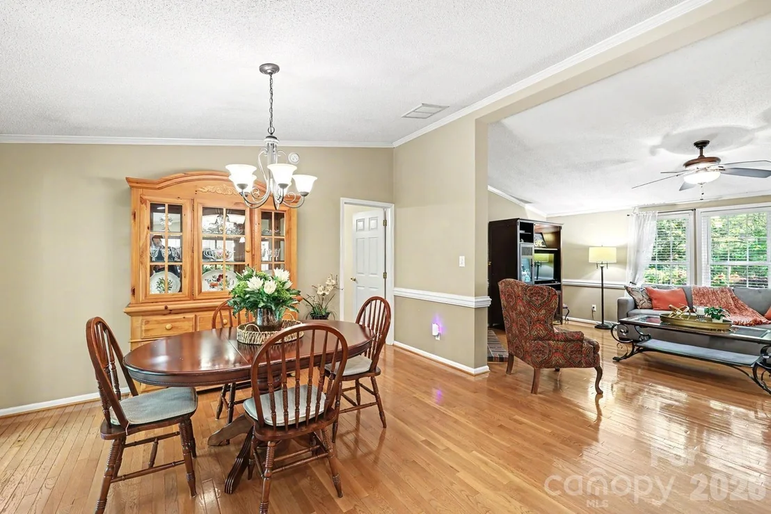 Photo of 10112 Idlewild Road