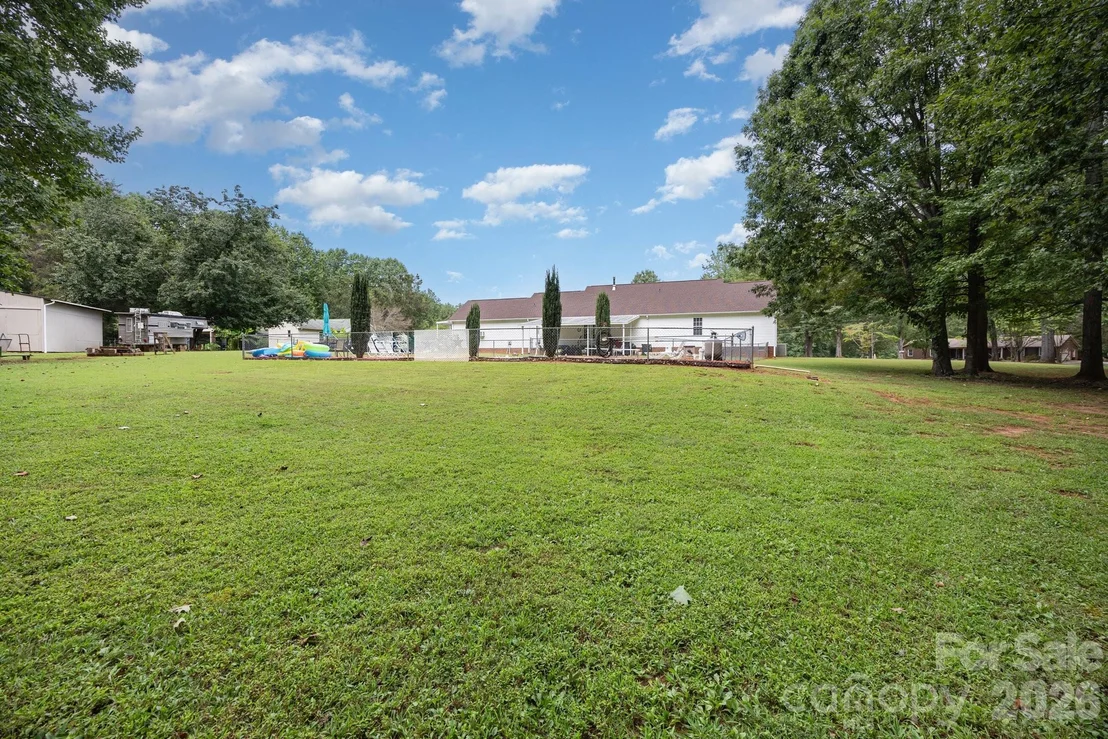 Photo of 715 Candlewick Drive