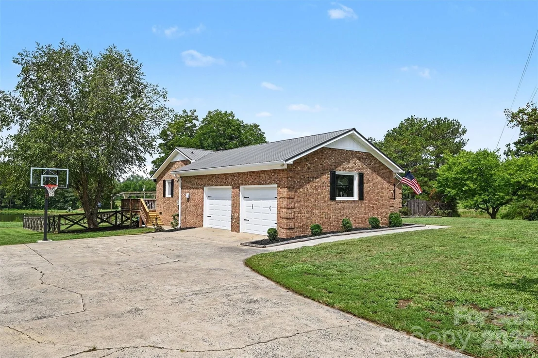 Photo of 5718 White Store Road