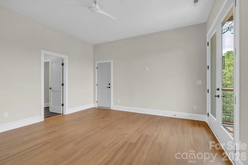 Photo of 380 Greystone Drive