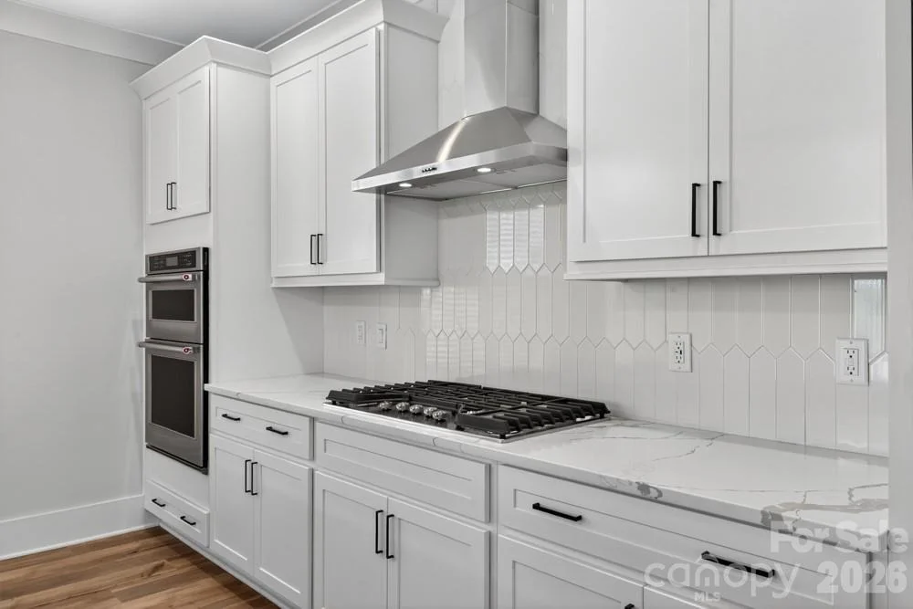 Photo of 1652 Dresden Drive
