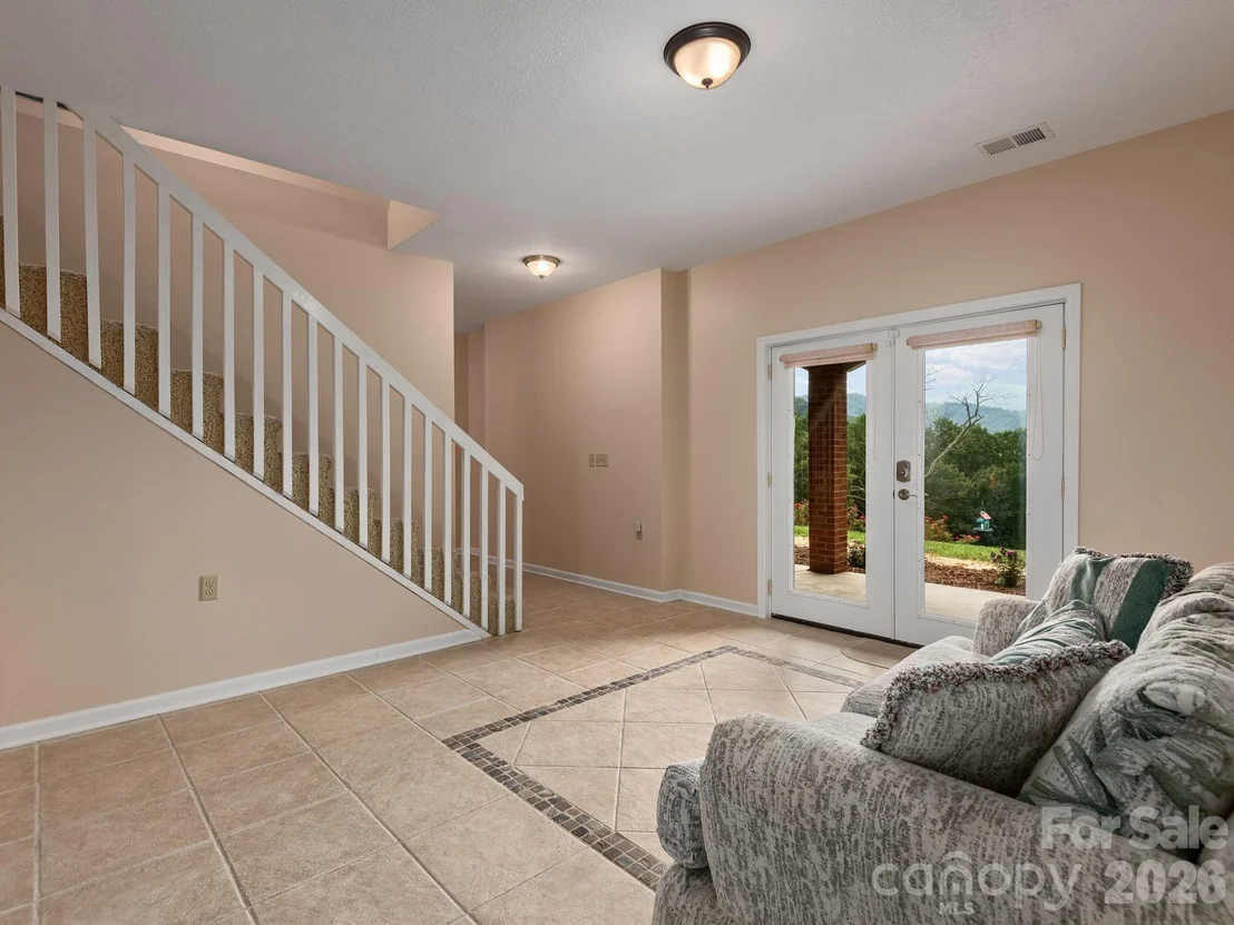 Photo of 24 Nesbitts Olde Farm Road