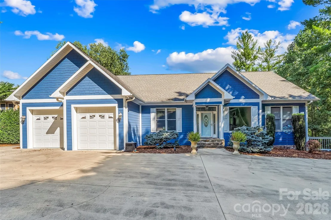 Photo of 705 Waters Edge Drive