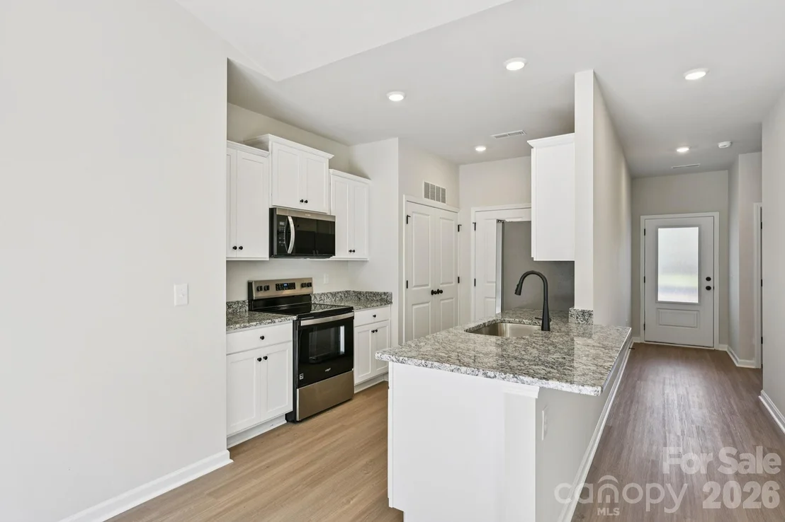 Photo of 800 Willow Estates Drive
