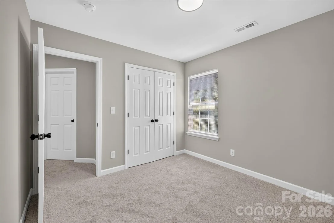 Photo of 634 Longacre Drive