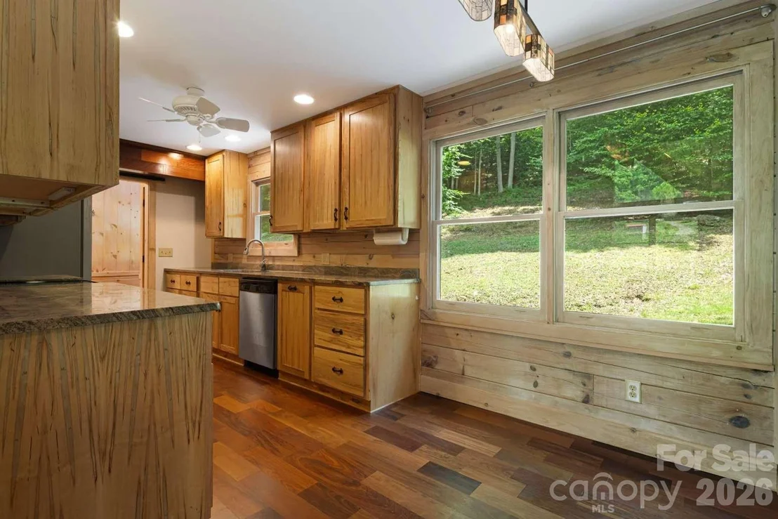Photo of 382 Paint Fork Road