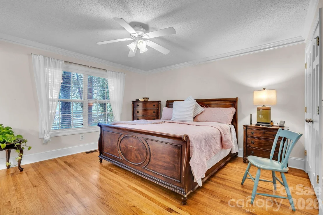 Photo of 103 Forest Avenue
