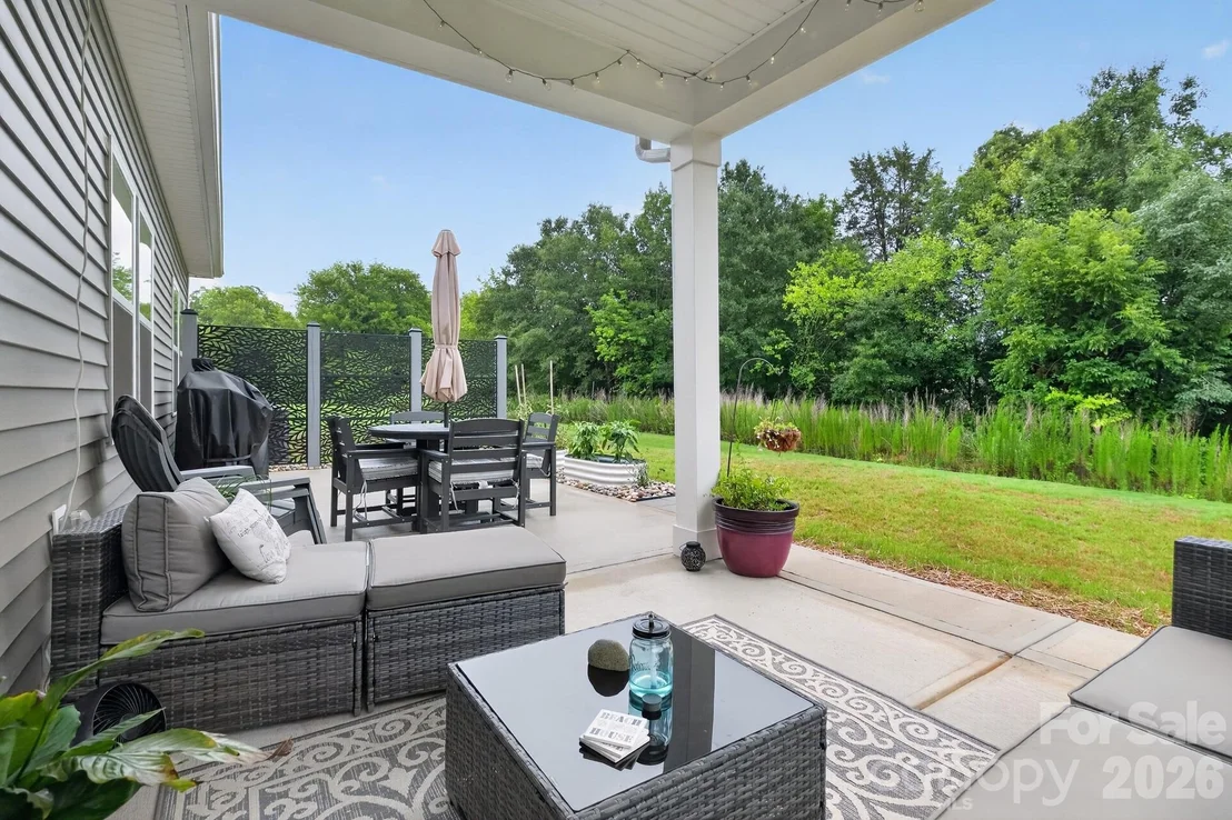 Photo of 1229 Morehead Drive