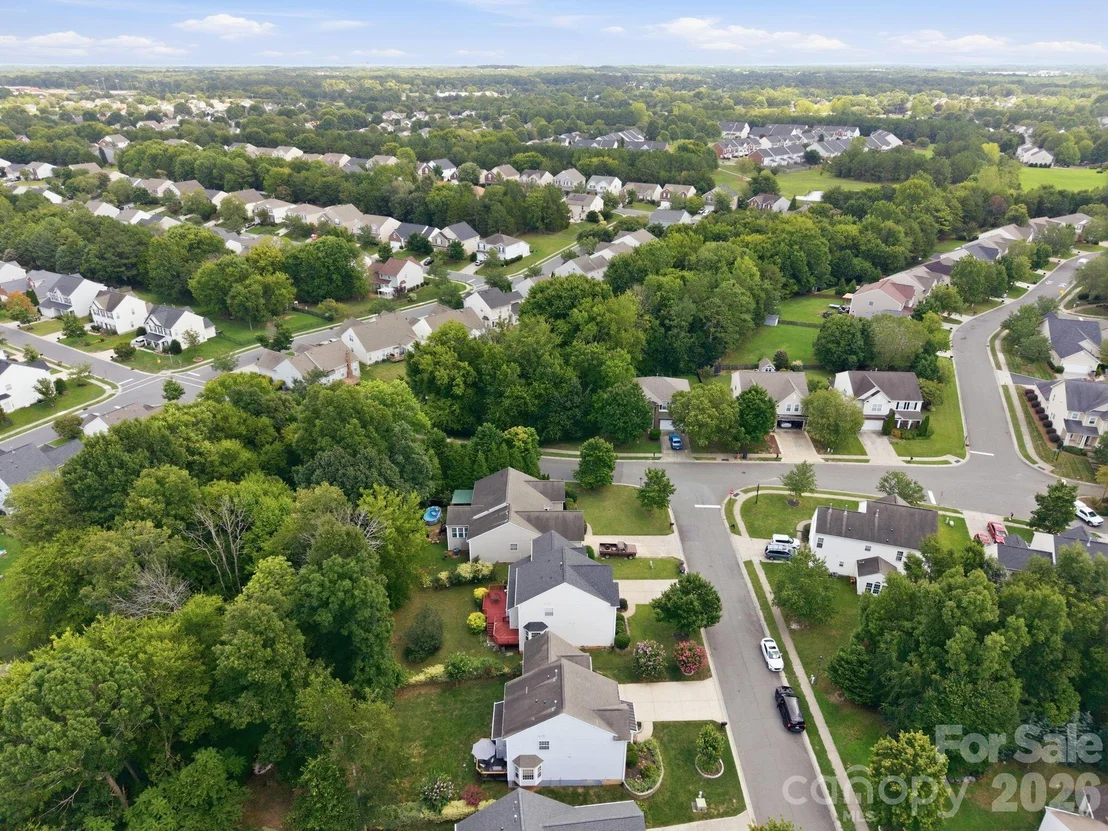 Photo of 1002 Canopy Drive