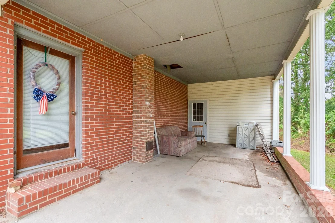 Photo of 1726 Denton Hill Road