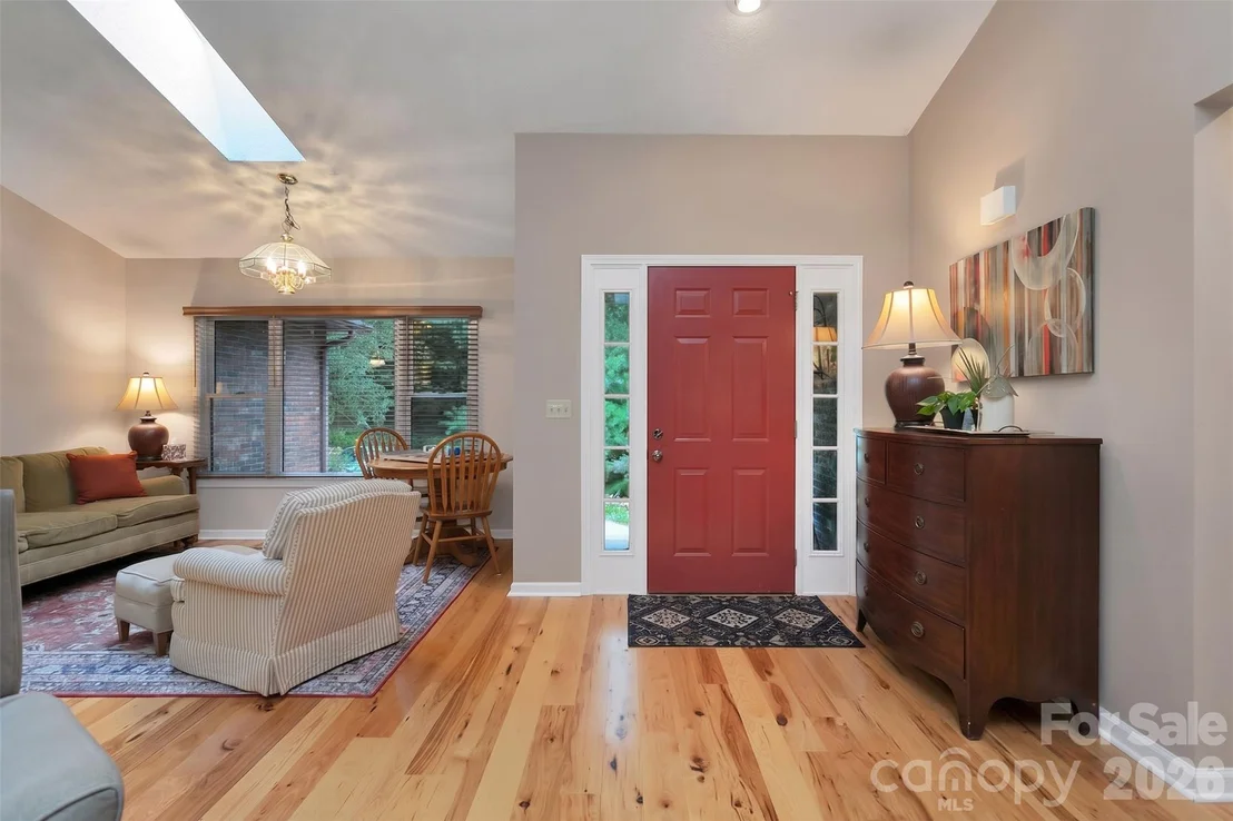 Photo of 542 Soquili Drive