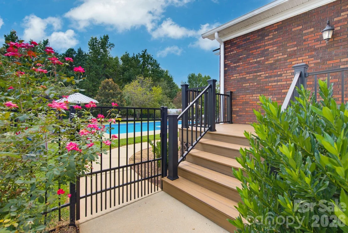 Photo of 1177 Springlake Road