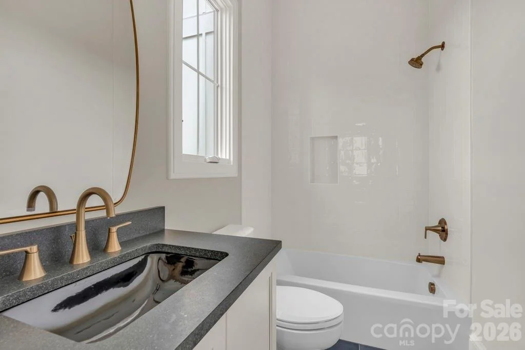 Photo of 380 Greystone Drive