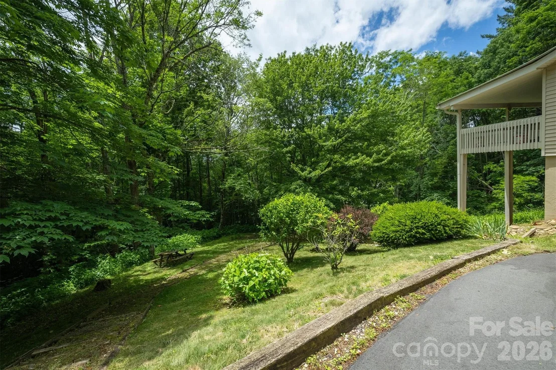 Photo of 665 Will Robbins Lane