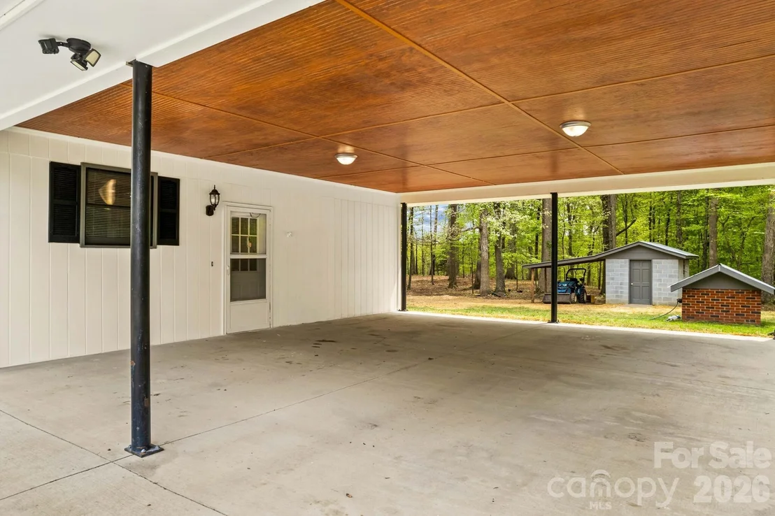 Photo of 6325 Long Ferry Road