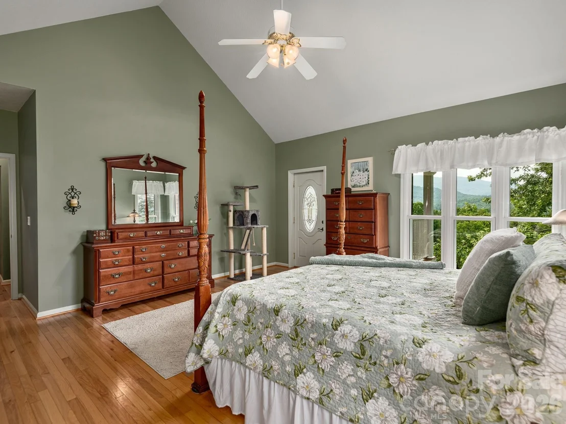 Photo of 24 Nesbitts Olde Farm Road
