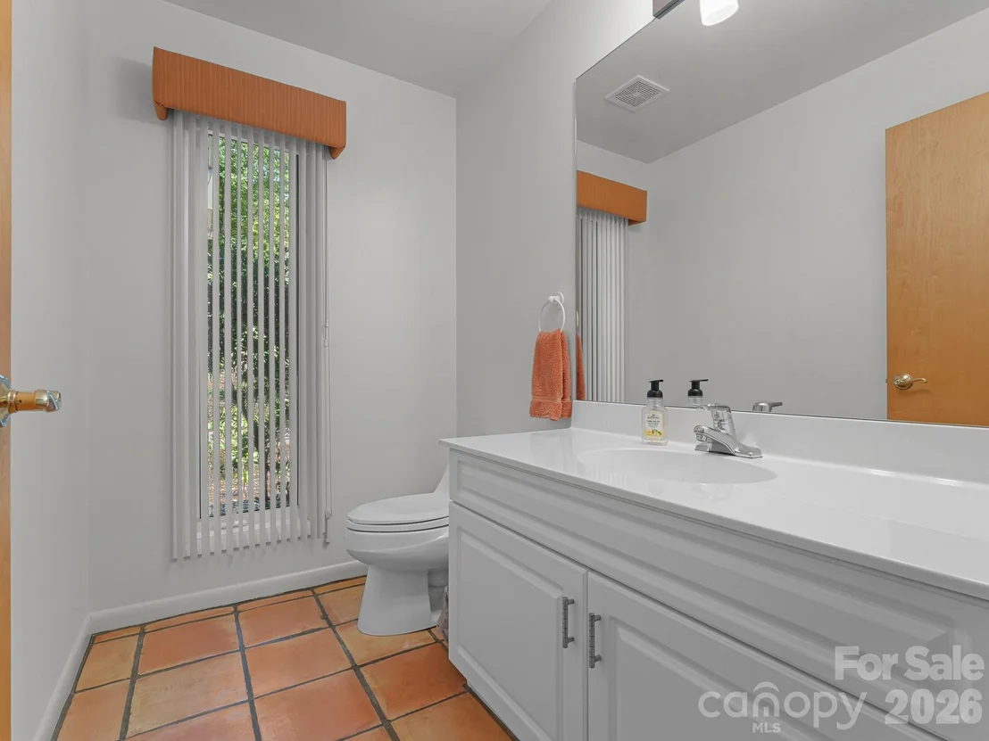 Photo of 5 Jackson Grove S