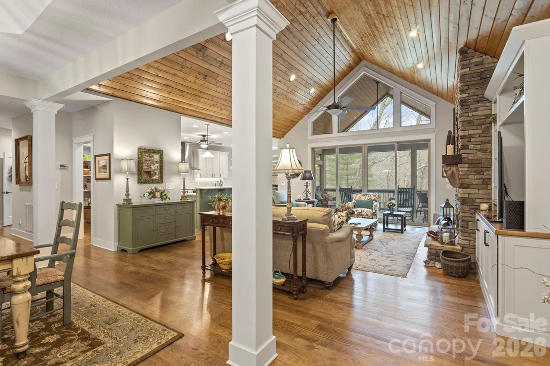 Photo of 719 Overlook Drive