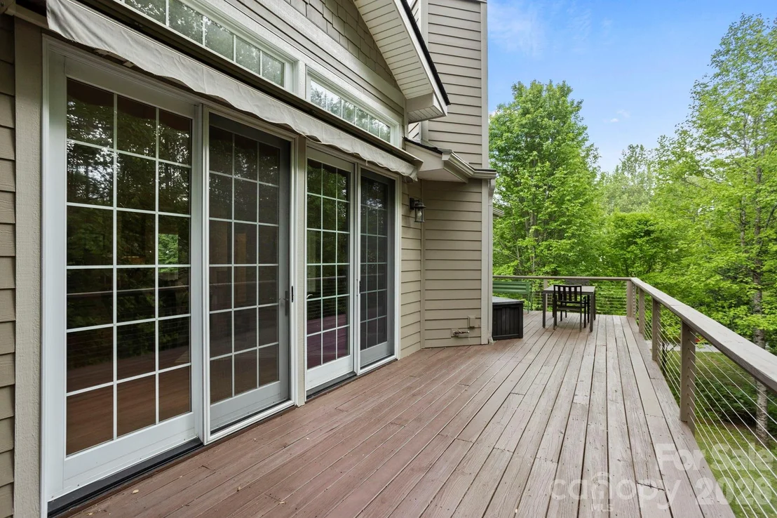 Photo of 547 Pinnacle Peak Lane