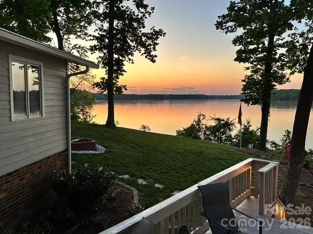 Photo of 395 Rendleman Drive