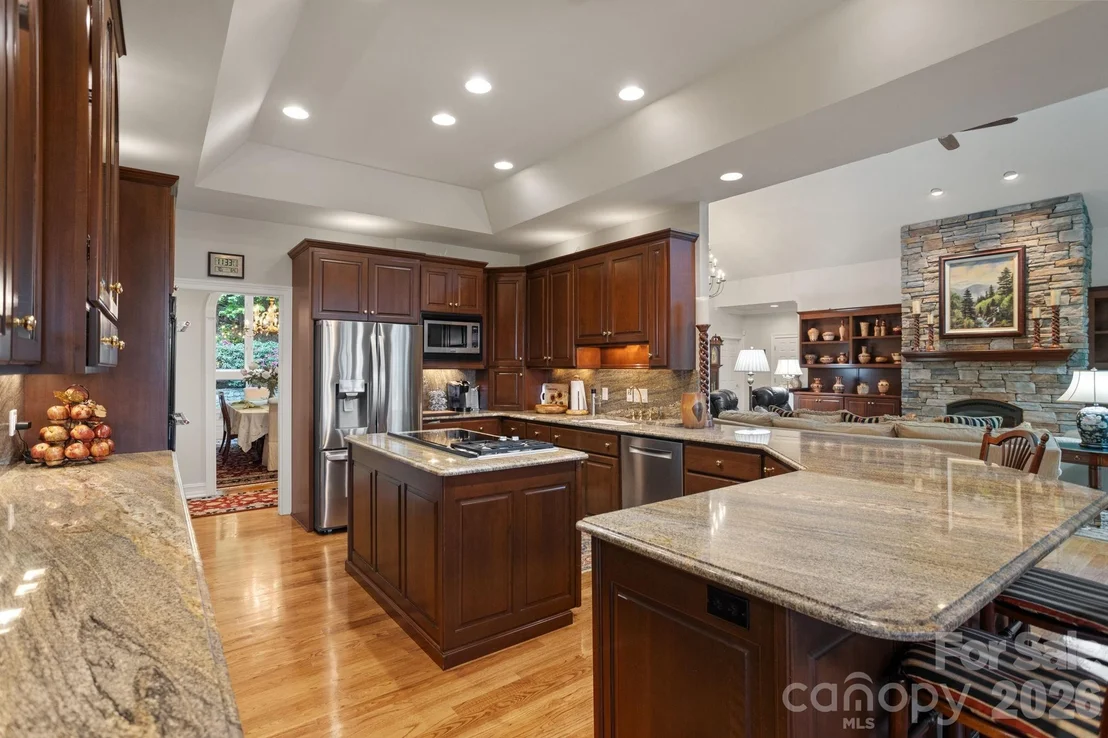 Photo of 209 Pineholt Lane