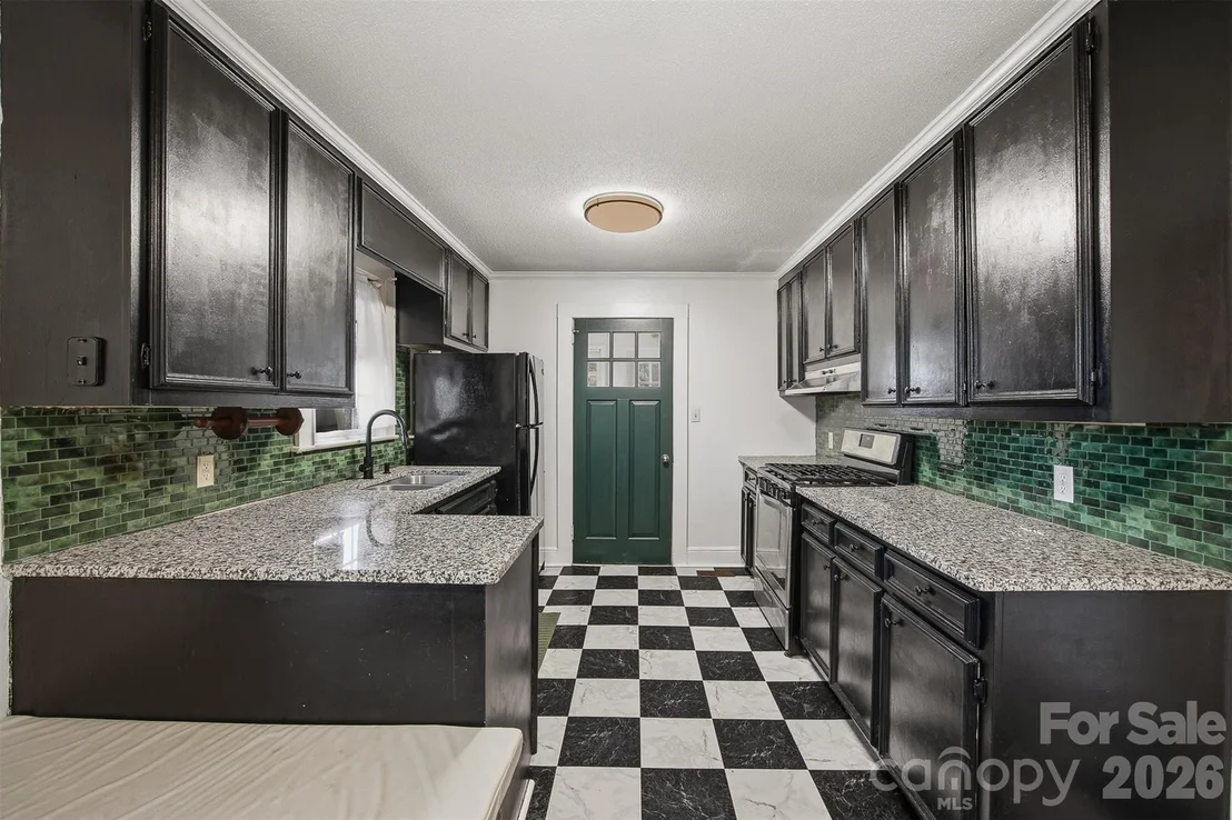 Photo of 44 Forest Avenue