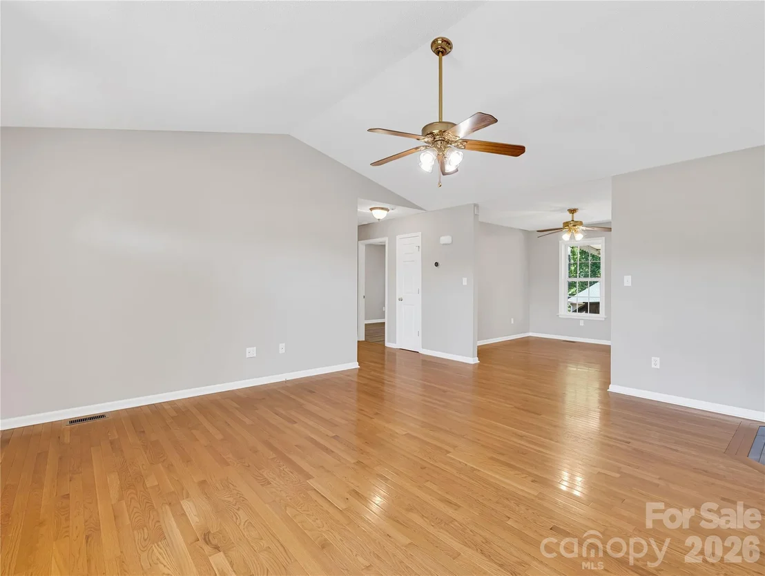 Photo of 1249 Melvin Hill Road
