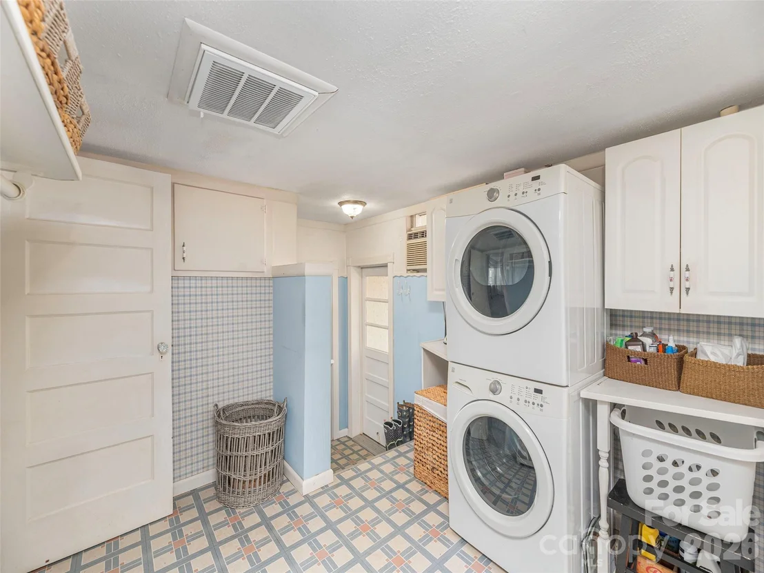 Photo of 897 Dark Ridge Road