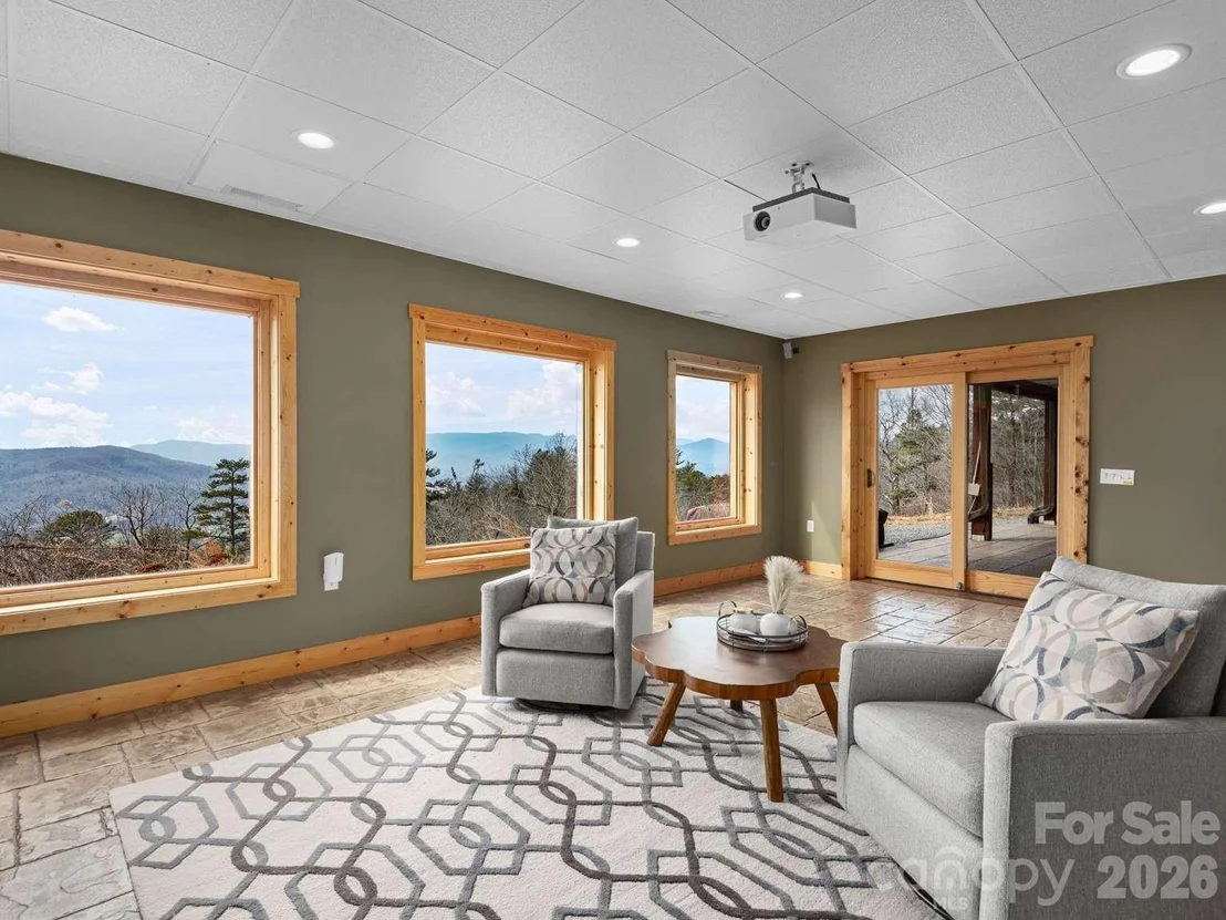 Photo of 770 Dream Weaver Drive