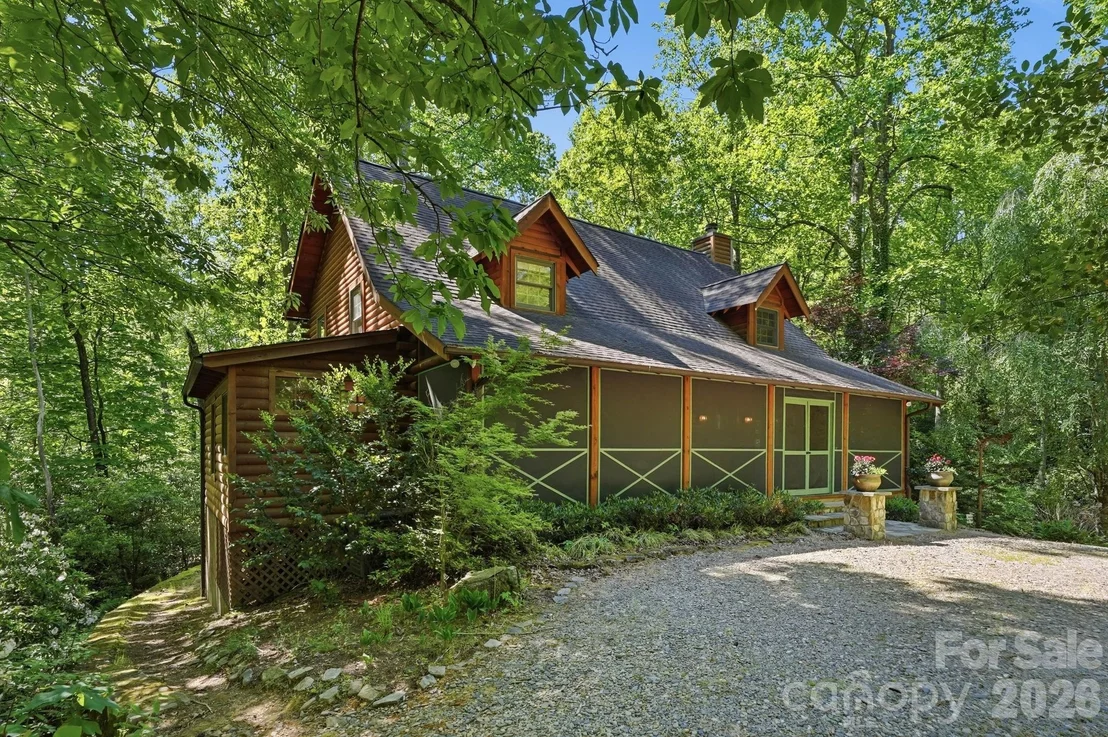 Photo of 16 Shadow Brook Drive