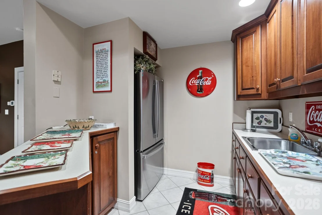 Photo of 209 Pineholt Lane