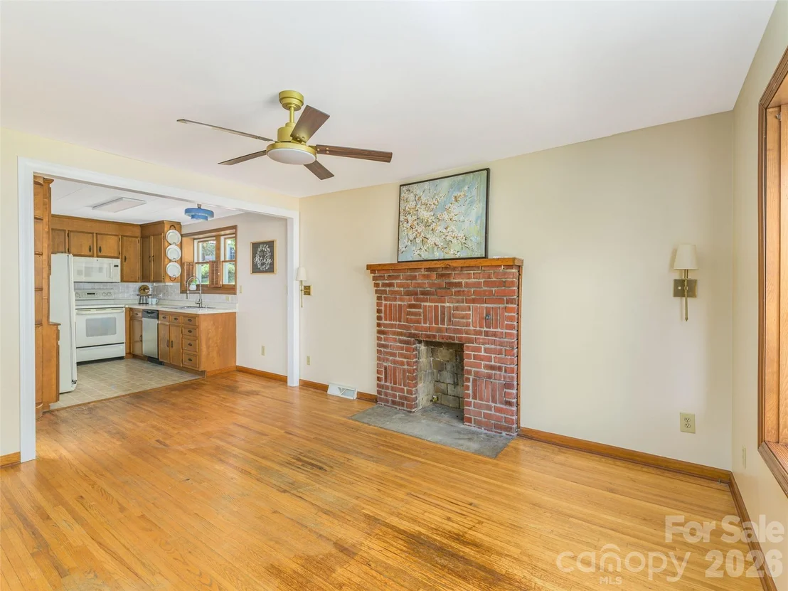 Photo of 135 Patton Avenue