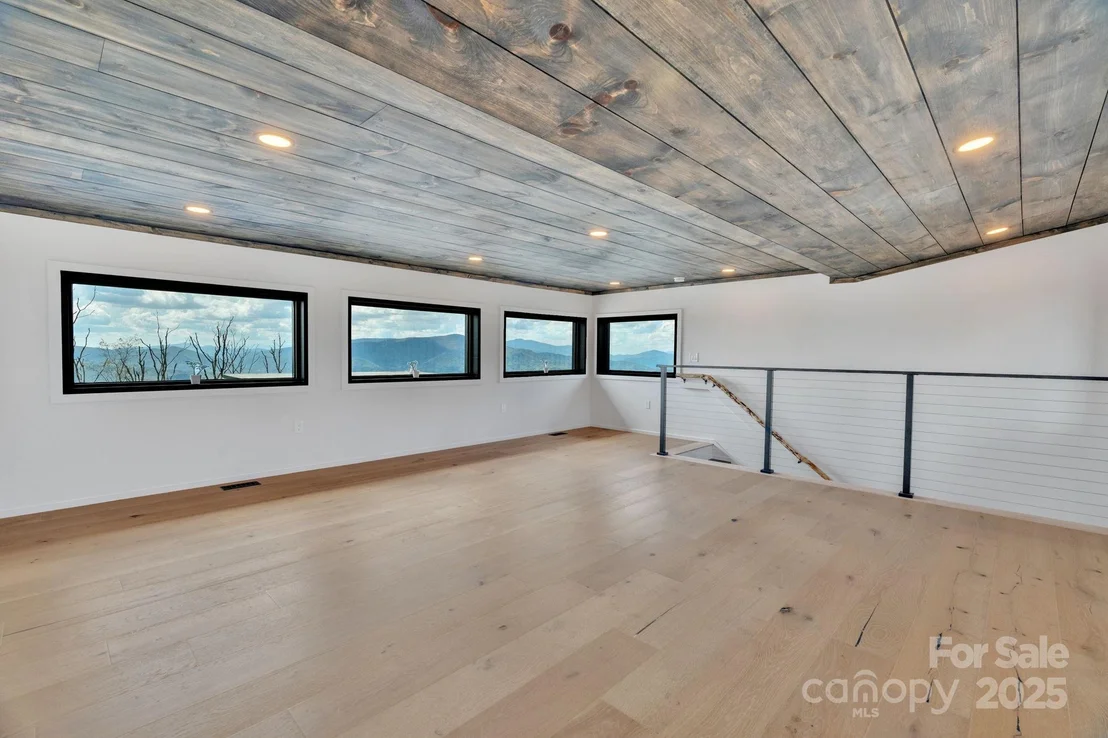 Photo of 294 Silver Eagle Trail