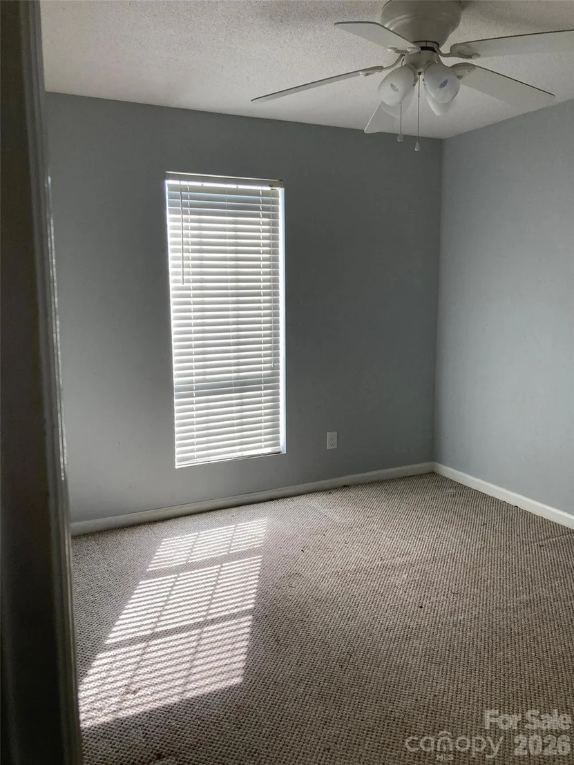 Photo of 526 Hillcrest Drive