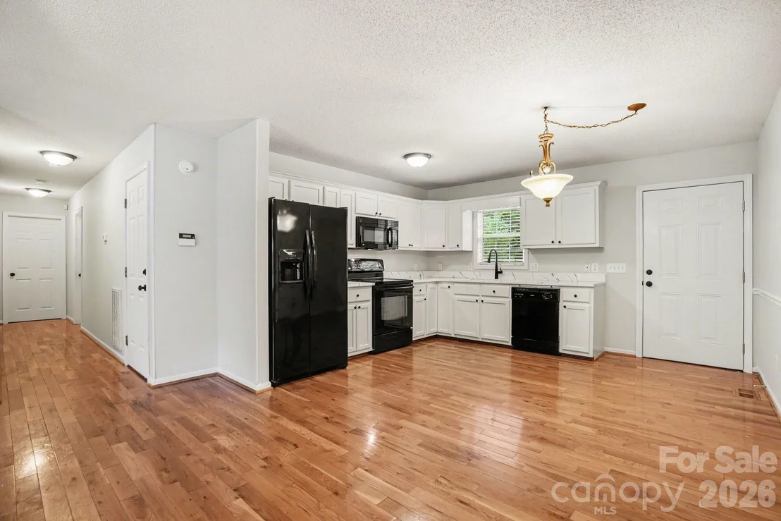 Photo of 2466 Wilderness Lane